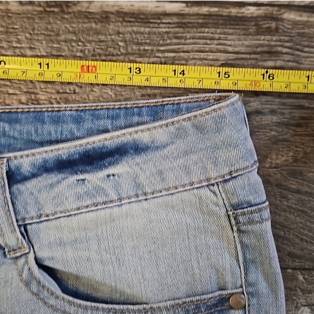 Dollhouse 13 Charley High-Rise Distressed Light Blue Jeans Juniors 13 RN114542 - Picture 10 of 14